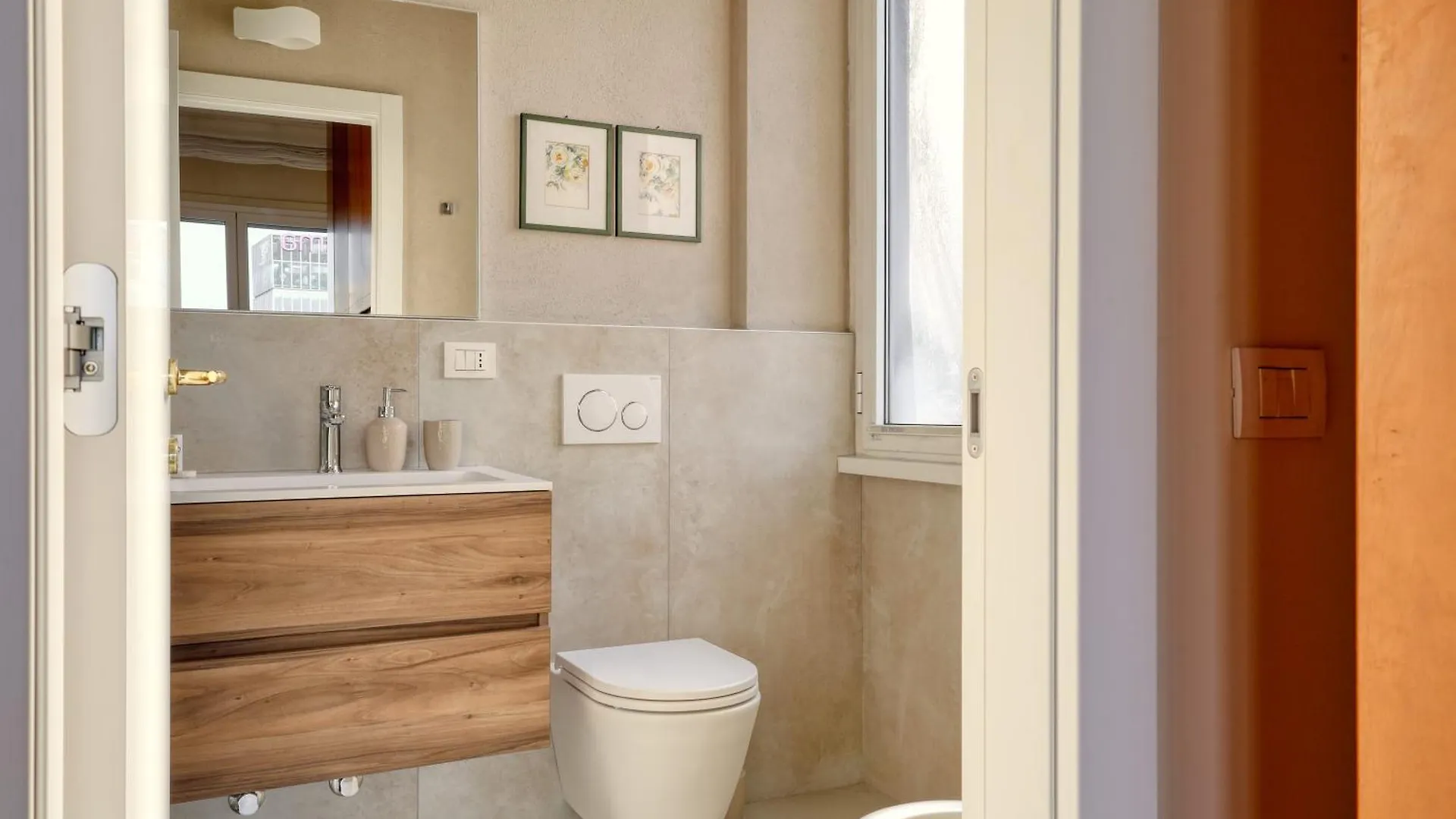 Joivy Elegant Flat In Corso Buenos Aires Apartment Milan 0*,  Italy